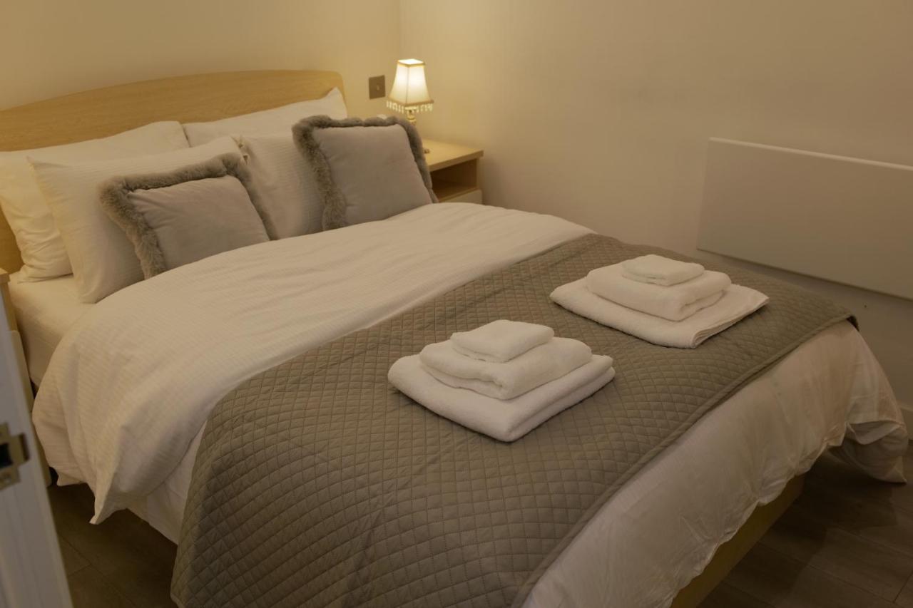 Luxurious Short Stay Flat In Milton Keynes Exterior photo